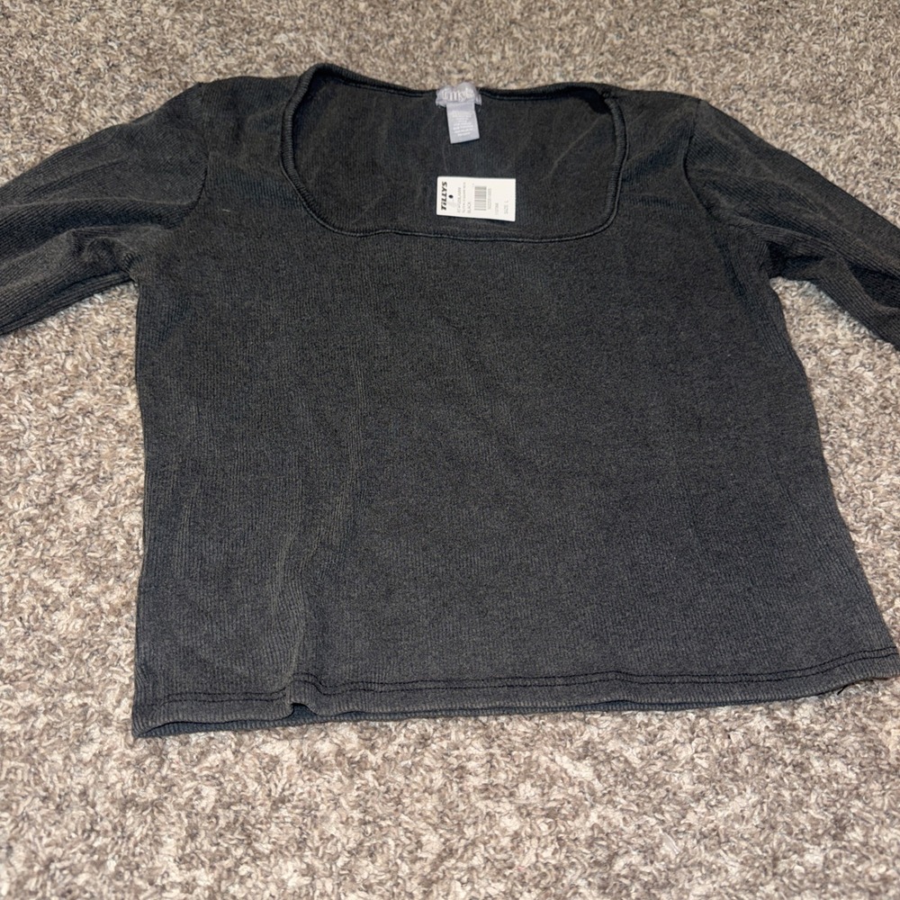 Tillys Girls Kids Large Square Neck Shirt Black‎